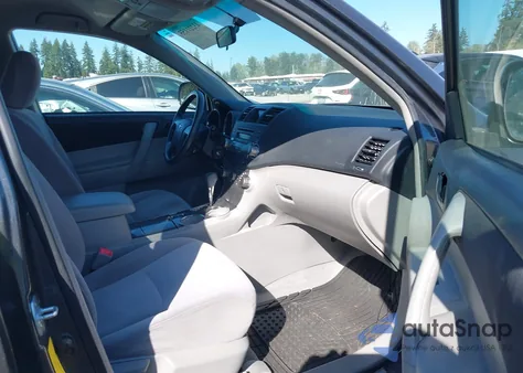 2009 Toyota Highlander from USA, damaged, VIN JTEES41A092115631